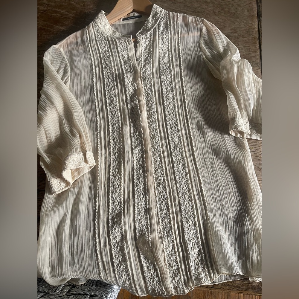 ELIE TAHARI Silk Blouse